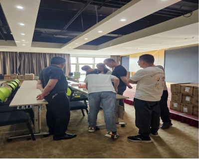 安帕尔“第一届”羽毛球活动